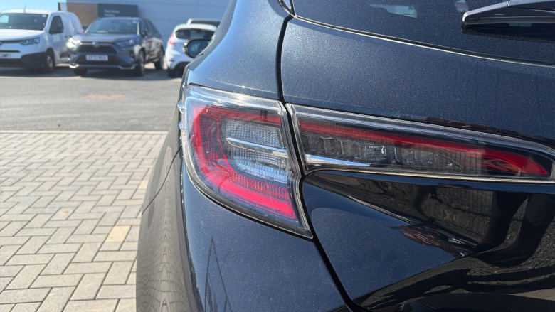 Toyota Corolla 1.8 VVT-i Hybrid Design 5dr CVT Hybrid Hatchback